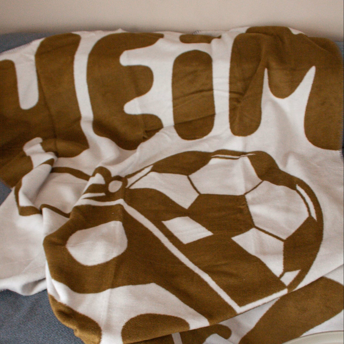 Kuscheldecke | Heimspiel