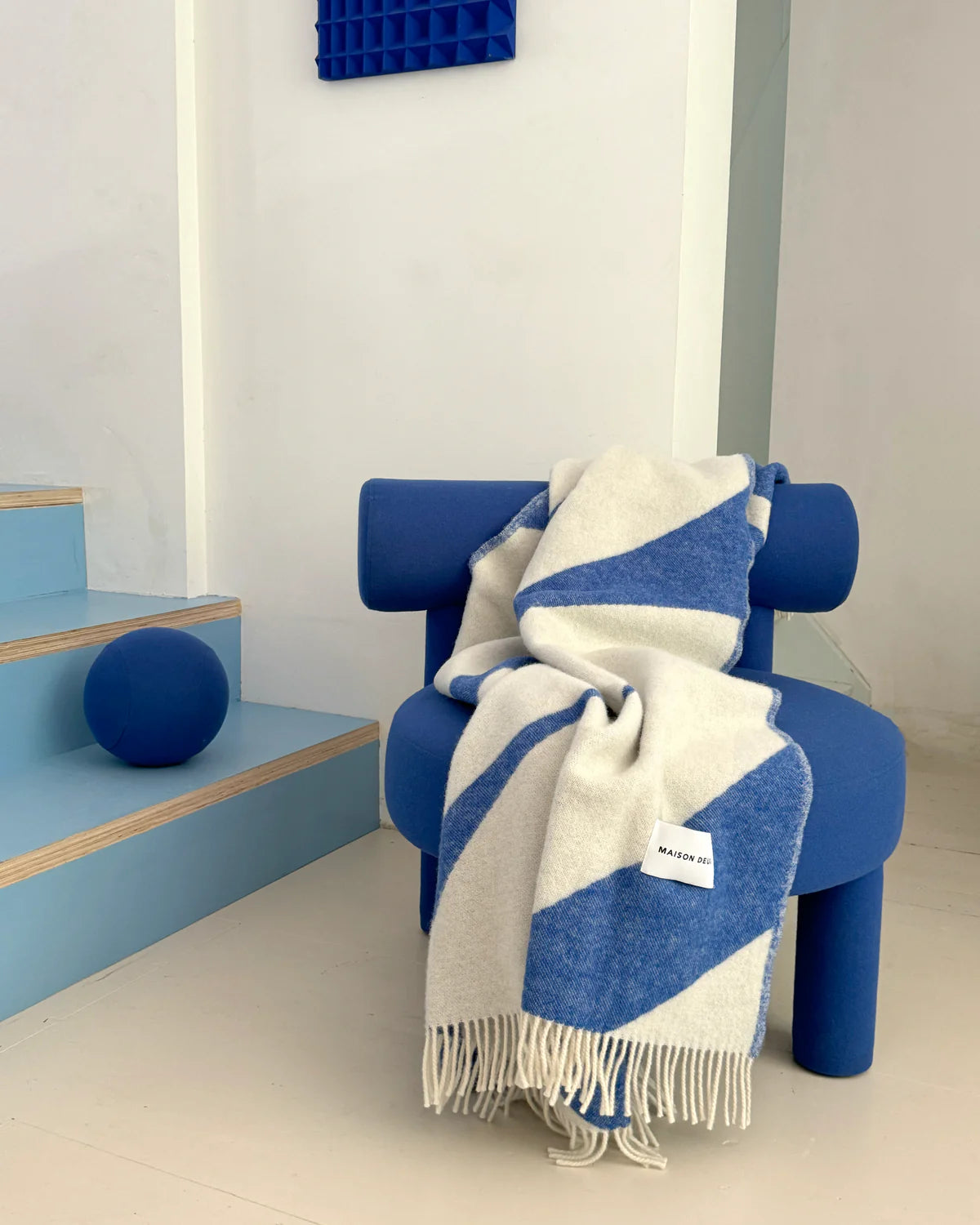 Wolldecke Swirl | cobalt blue/white
