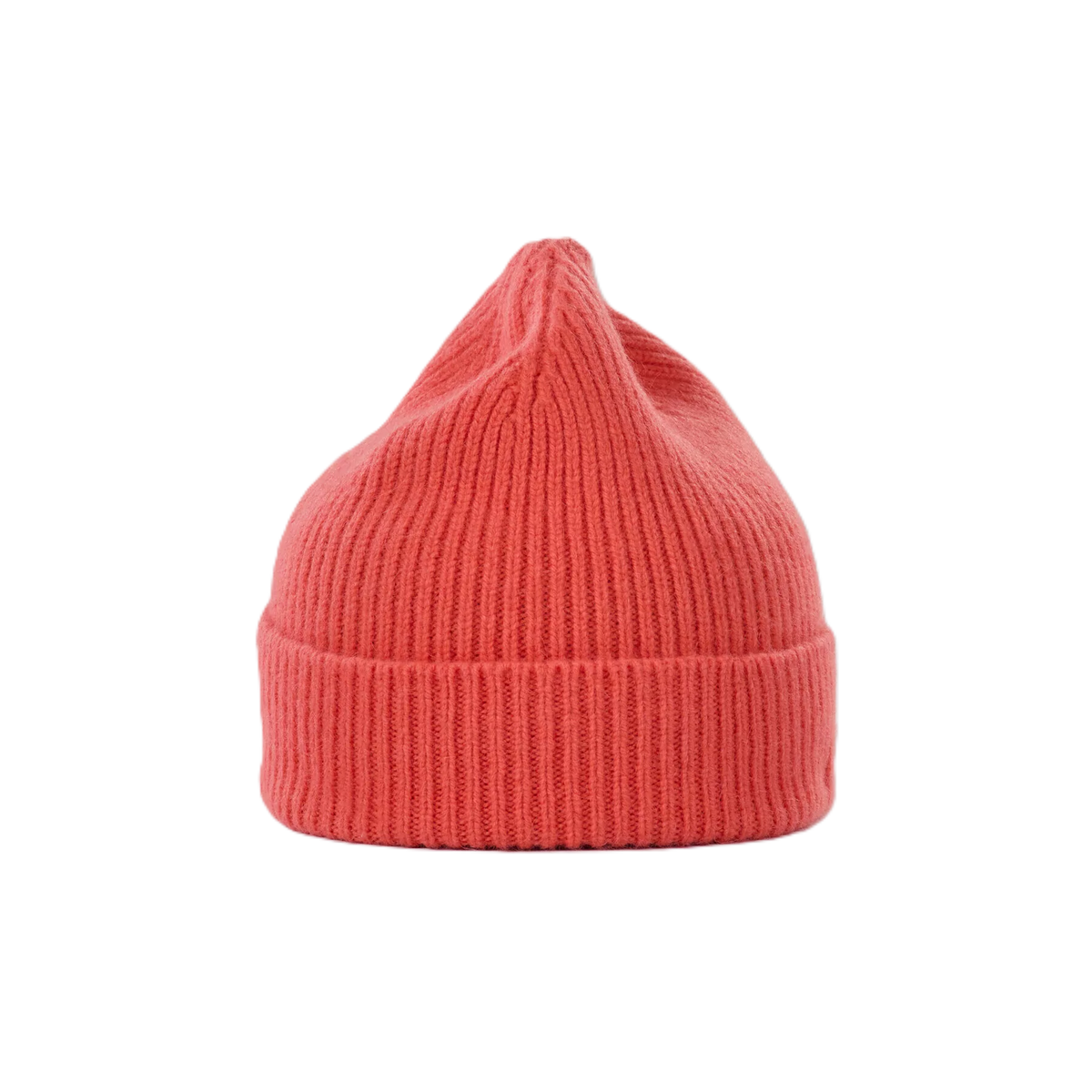 Beanie in der Farbe Salmon von Le Bonnet bei Frau Rabe im Concept Store Die Halle