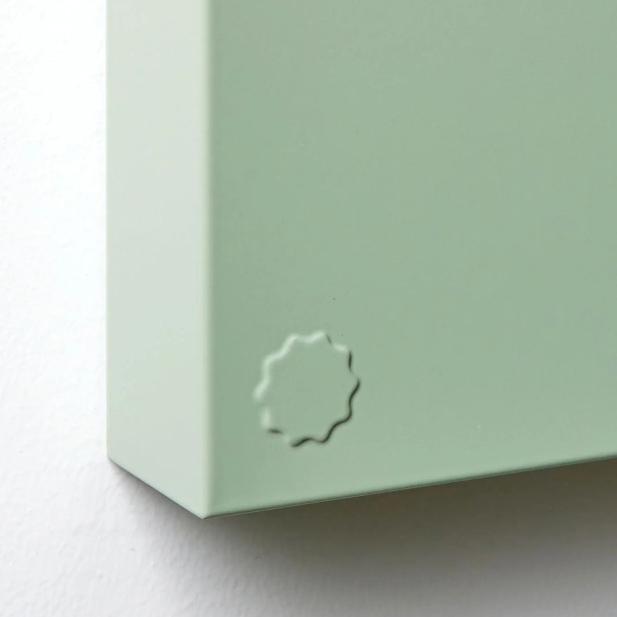 Magnetwand The Storyboard in sage von Mustard Made bei Frau Rabe im Concept Store Die Halle