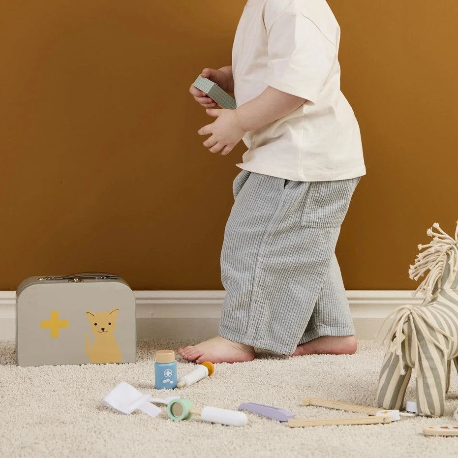 Kinderspielzeug | Tierarztkoffer 12-teilig