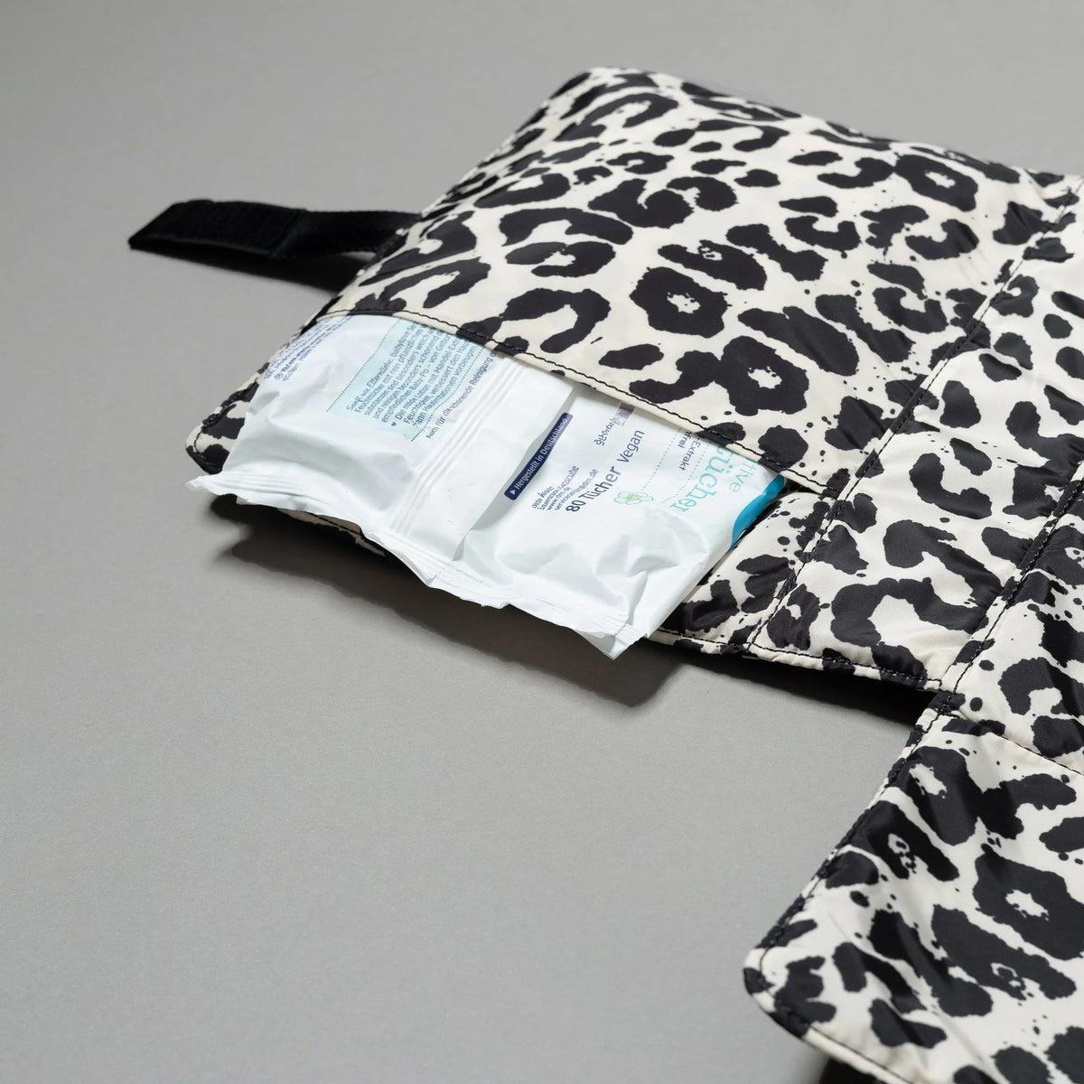 Baby Wickelmatte  | Leo Splashes Leo Black/Sand